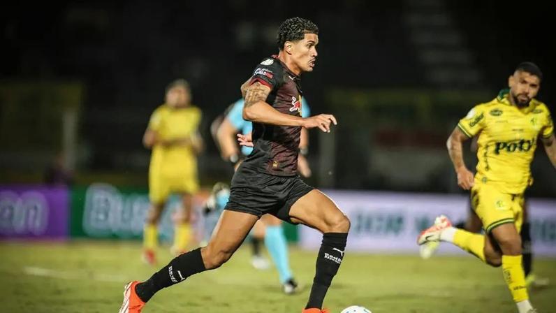 Lucas Barbosa, jogador do Red Bull Bragantino.