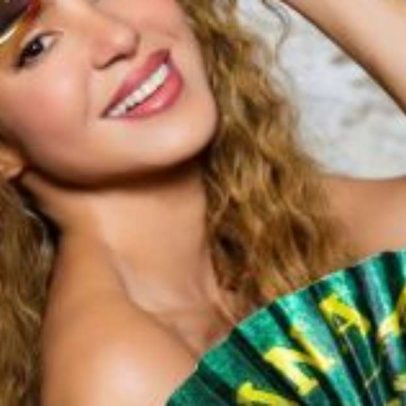 Shakira faz do Geraldão palco em Recife durante apresentação
