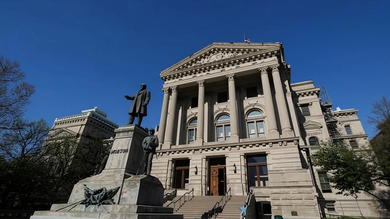 Legisladores de Indiana vencem após desafiar o voto do presidente