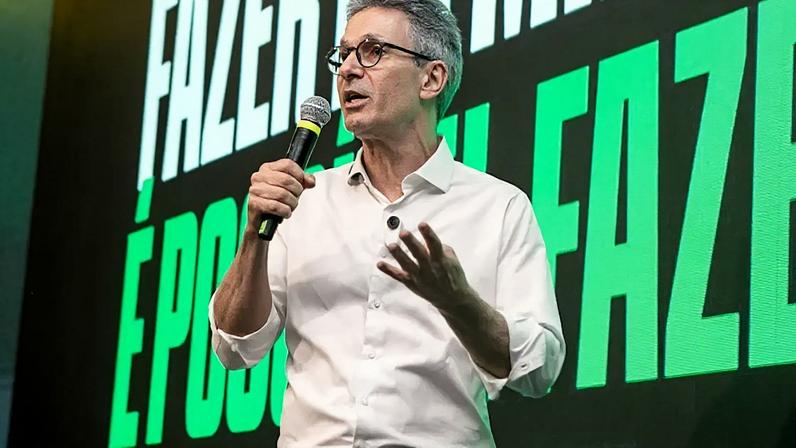 Romeu Zema, pré-candidato do Partido Novo à Presidência, voltou a criticar o senador Flávio Bolsonaro