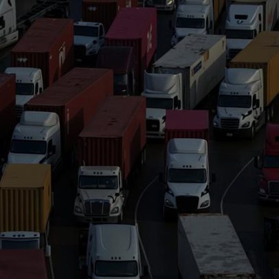 Motoristas de caminhão dizem haver racismo nas restrições de licenças a imigrantes