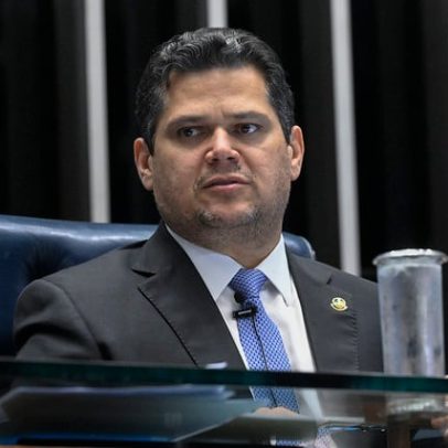 Aposta de empresários é apresentada a Alcolumbre para congelar 6x1