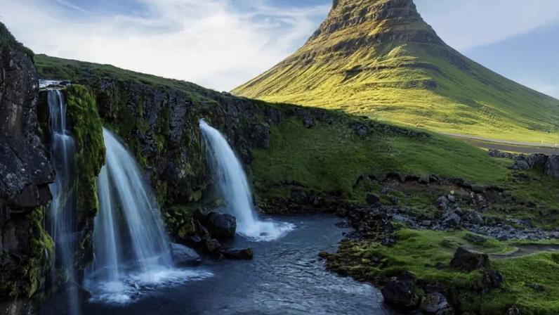 Nesse país, o frio, a escuridão e o fogo dos vulcões criam um cenário único -