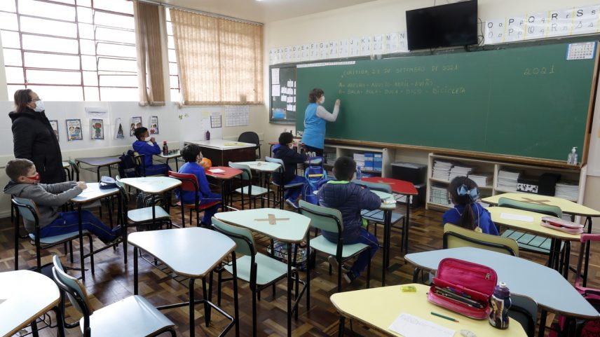 João Batista Araujo e Oliveira, presidente do Instituto iDados, explica que as métricas de alfabetização do MEC não seguem evidências científicas. (Foto: Albari Rosa/Foto Digital/Gazeta do Povo/Arquivo)