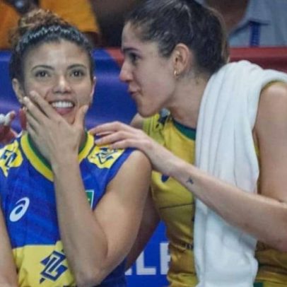 Bicampeã da Seleção anuncia aposentadoria