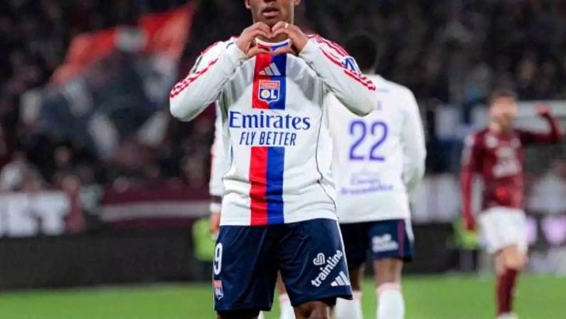 Endrick agradeceu o clube francês e os torcedores