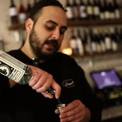 Nova York vê despertar de bebida alcoólica iraniana banida