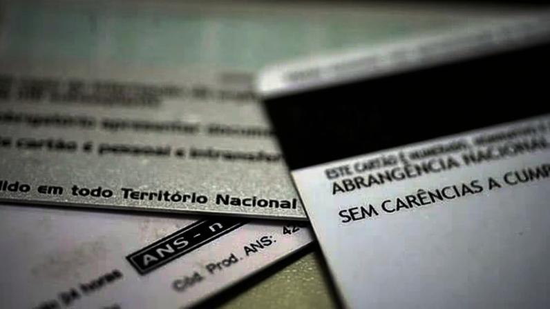 Procon-AL multa em R$ 29 mil plano de saúde que aumentou mensalidade de idoso em 49%
