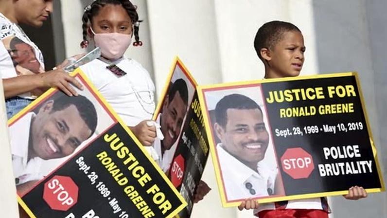 Polícia LA pagará 4,85 milhões à filha de motorista negro morto por taser