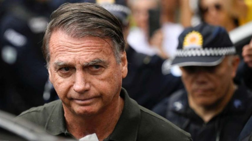 Ex-presidente Jair Bolsonaro deixa hospital em Brasília 14 de setembro de 2025 REUTERS/Mateus Bonomi