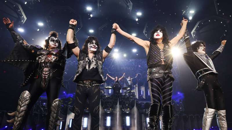 Kiss em 2023 (E