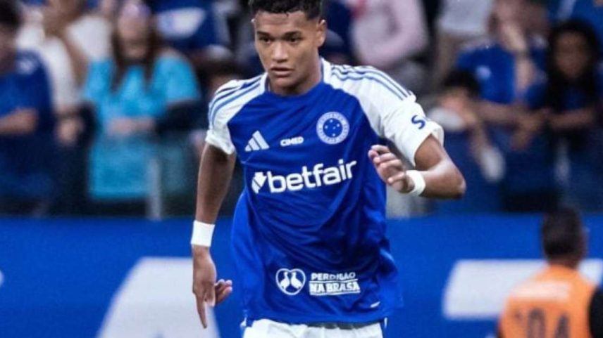 Kaique Kenji marcou seu primeiro gol com a camisa da Raposa no Brasileirão –