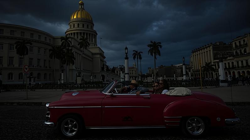 Cuba recebe poucos turistas enquanto bloqueio de petróleo de Trump persiste