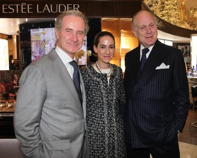 Acionistas da Estée Lauder acusam membros da família de enriquecimento ilícito