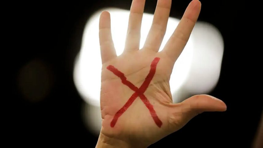 Combate ao assédio e à discriminação é fundamentado por lei
