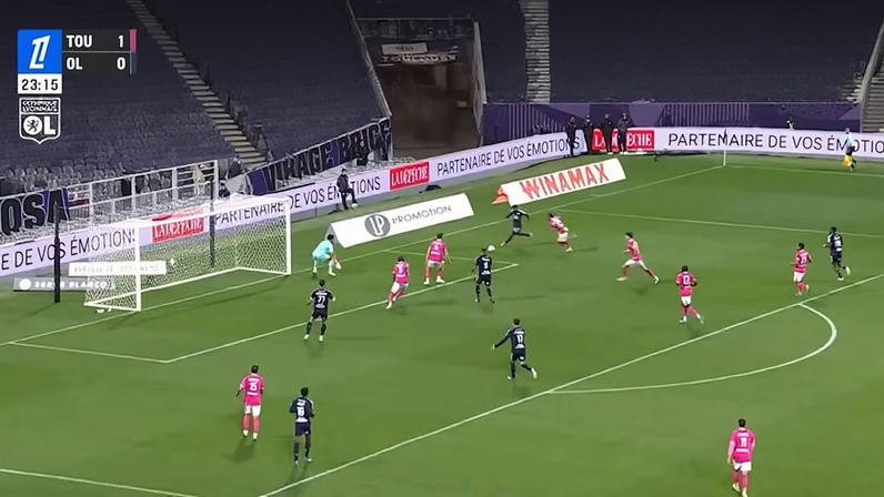 Endrick brilha em derrota do Lyon com hat-trick e assistência