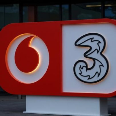 Vodafone compra participação da CK Hutchison na Vodafone Three por 4,9 bilhões