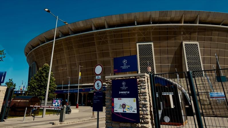 Palco da final, o Puskas Stadium é reservado para jogos da seleção húngara (Jorge Nicola)