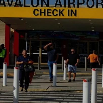 Aparelho de depilação provoca atrasos e deixa passageiros presos em aeroporto australiano