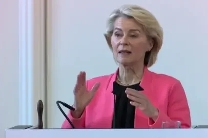 UE deve adiar acesso de crianças às redes sociais, diz von der Leyen