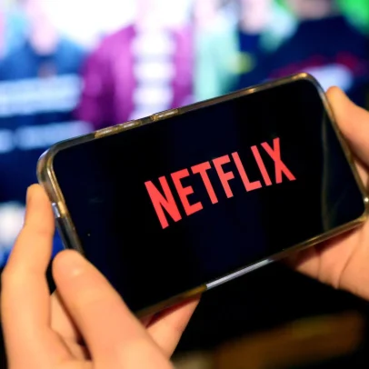 Justiça autoriza Netflix a cobrar taxa pelo compartilhamento de senhas