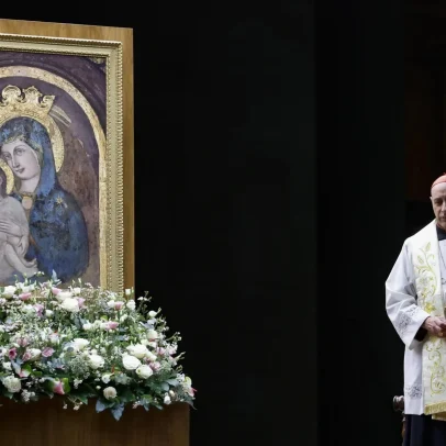 Vaticano alerta excomunhões por consagrações de bispos cismáticos