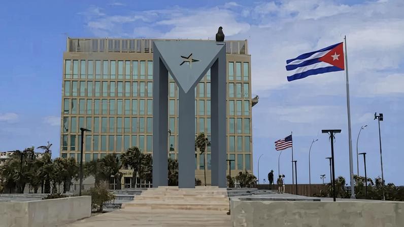 Novas medidas dos Estados Unidos ampliam pressão econômica sobre Cuba e atingem setores estratégicos da ilha. (Foto: Ernesto Mastrascusa/Agência EFE)
