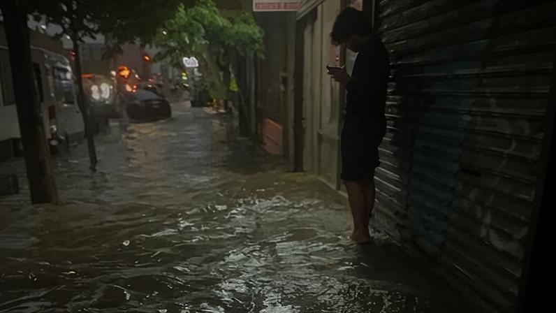 Inundações rápidas em Nova York e domo de calor na Europa, aponta rastreador