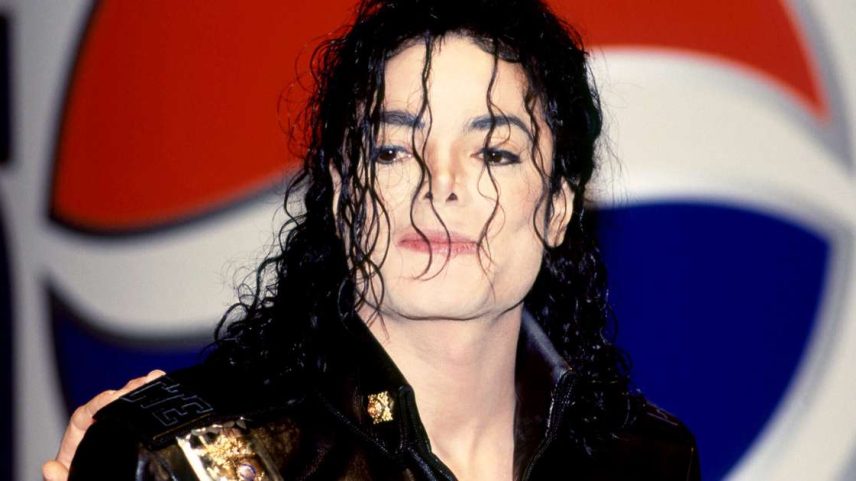 Michael Jackson em uma coletiva de imprensa da Pepsi em 1992