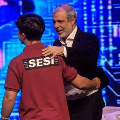 Campeão mundial de robótica, aos 16 anos, fala em criar oportunidades
