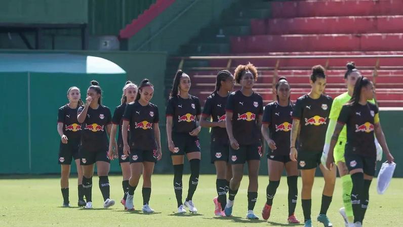 Jogadoras das Bragantinas.