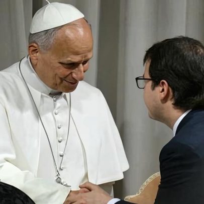 Aliança entre Anthropic e o Papa sobre danos da IA: boa-fé ou manobra de imagem?