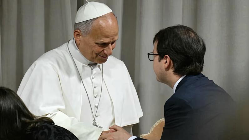 Aliança entre Anthropic e o Papa sobre danos da IA: boa-fé ou manobra de imagem?