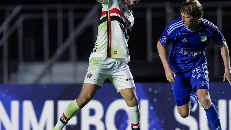 São Paulo empata com Millonarios no Morumbis.