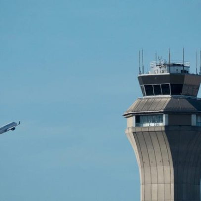 Passageiro de Newark é detido após incidente a bordo de voo United