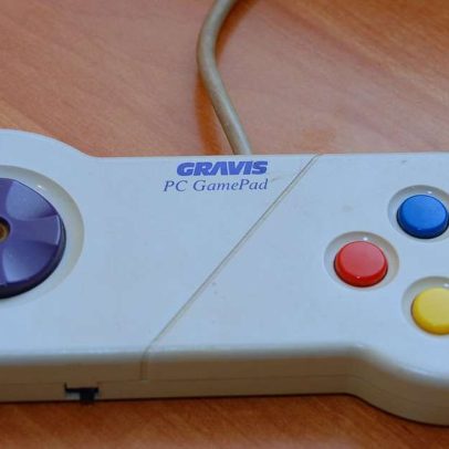 Antes da web, locadoras e revistas de games criaram comunidades nerds no Brasil