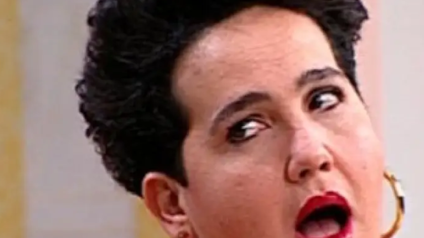 Discussão com elenco, desacato a diretores e até acusações de agressão: Claudia Jimenez foi expulsa do ‘Sai de Baixo’ após brigar com Deus e o mundo.