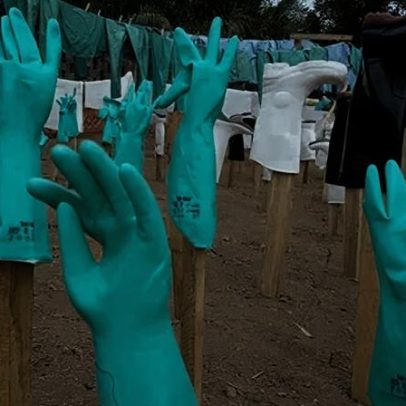Lições de sobrevivente de Ebola e especialistas: velocidade, dinheiro e compaixão