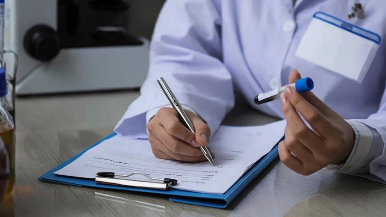 Exame de sangue detecta fibrose hepática precoce e ajuda a prevenir cirrose e câncer de fígado com diagnóstico rápido e minimamente invasivo