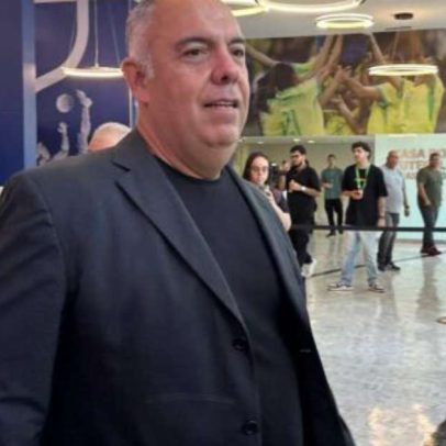 Polícia recupera carro de Marcos Braz após assalto com tiros no Rio