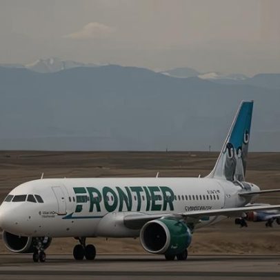 Avião da Frontier Airlines atinge e mata um pedestre na pista do Aeroporto de Denver