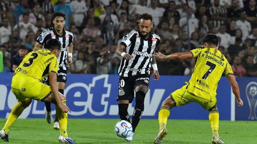 Neymar, pelo Santos, contra o Recoleta, pela Sul-Americana