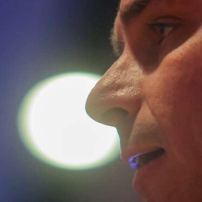 Flávio Bolsonaro escolhe amigo empresário para comandar a comunicação da campanha
