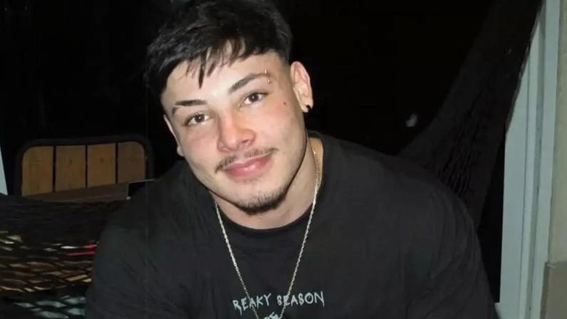 'Ganhei 20kg em 2 dias': Gabriel Ganley fez relato impressionante sobre compulsão alimentar após dieta excessiva há 1 ano da morte precoce.