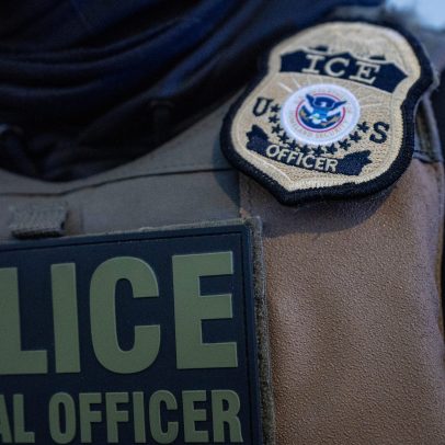 Governo cobra US$ 18 mil de migrantes para cobrir custos de deportação