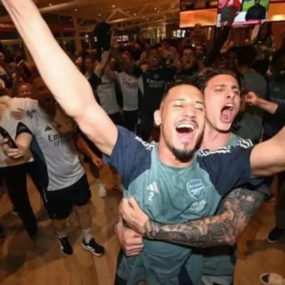 Jogadores do Arsenal reagem à conquista da Premier League em vídeo