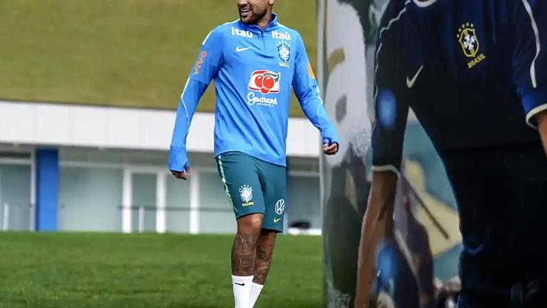 Neymar seguirá com o elenco da Seleção Brasileira –