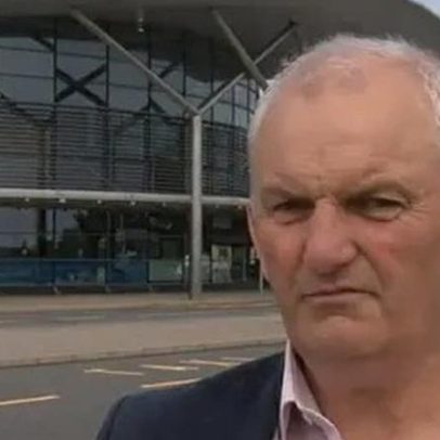 Grupo de campanha pede que companhia aérea abandone rota para Gatwick