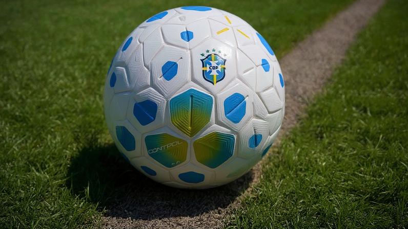 Bola do Brasileirão 2026.