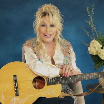 Nova atração de Dolly Parton criada para viajantes de estrada